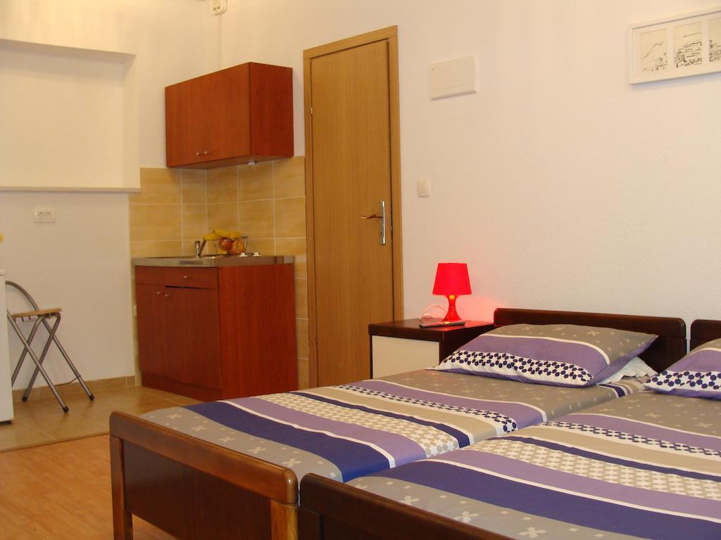 Guesthouse Boris Labin  Szoba fotó